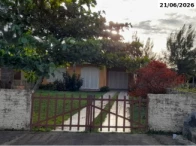 Casa-109,10m² - Terreno-300,00m² - R. Pres. Jusc. Kubitschek — foto 2