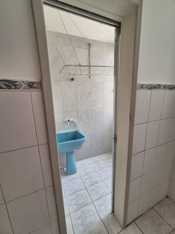 Apt 201 Na Rua Lobo Da Costa 119 Em Porto Alegre, Com 74,34m2 — foto 5
