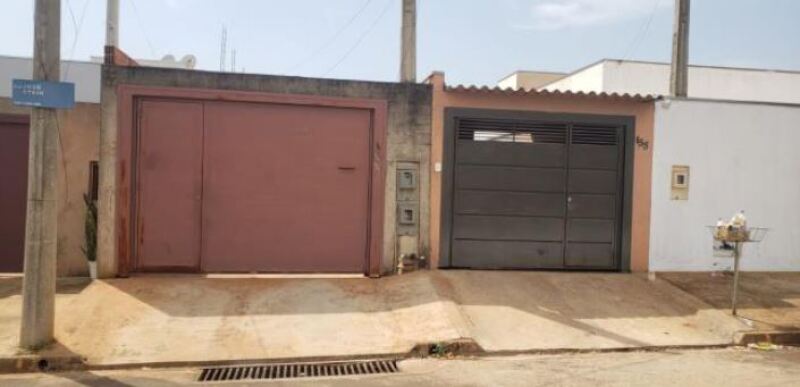 LOTE 001 Terreno com 2 prédios residenciais, A.T. 200m², Kemp, Iracemápolis/SP