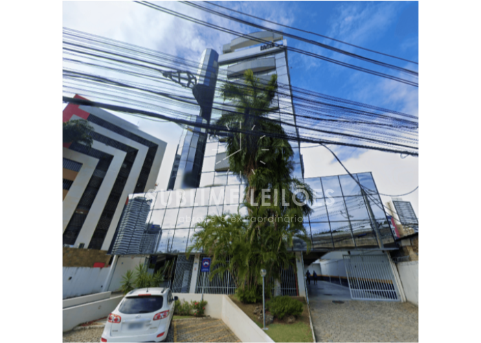 Terreno de 1.044m² | Constr. de 2.962m² Prédio comercial na Bahia