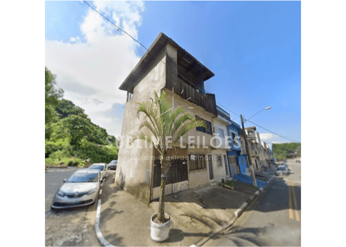 Terreno de 60m² | Benfeitorias Sobrado em Santos