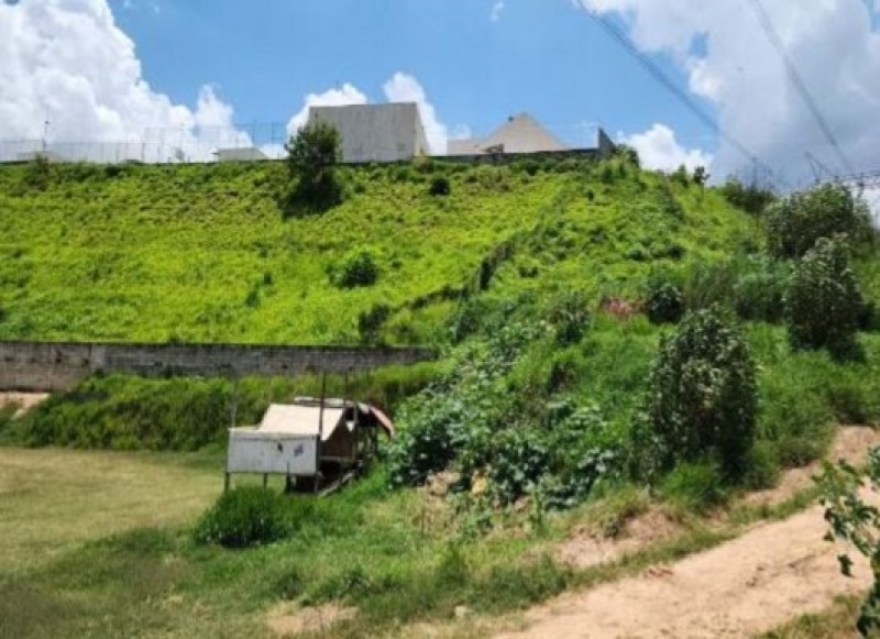 LOTE 002 Terreno na Rua Americana, Lote A, Fazenda Belém e Cachoeira, área de 22.487m², Francisco Mo