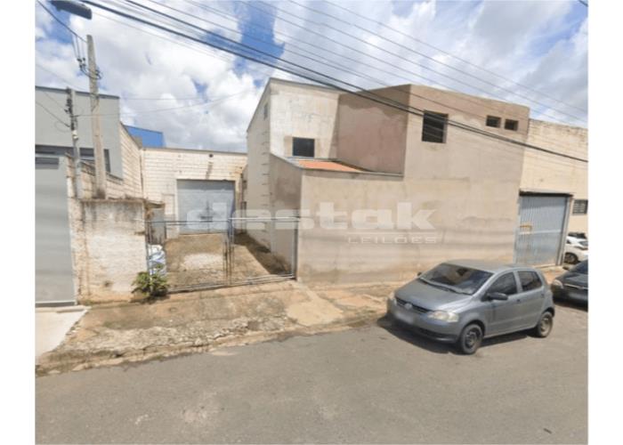 Galpão Comercial em São José do Rio Pardo/SP