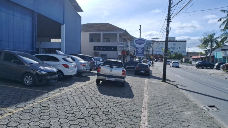 LOTE 001 Galpão Comercial - Otima localização - Avenida bem localizada em Joinville/SC. Rua Cegonhas — foto 4