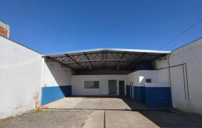 Galpão de 300m² em Hortolândia - SP
