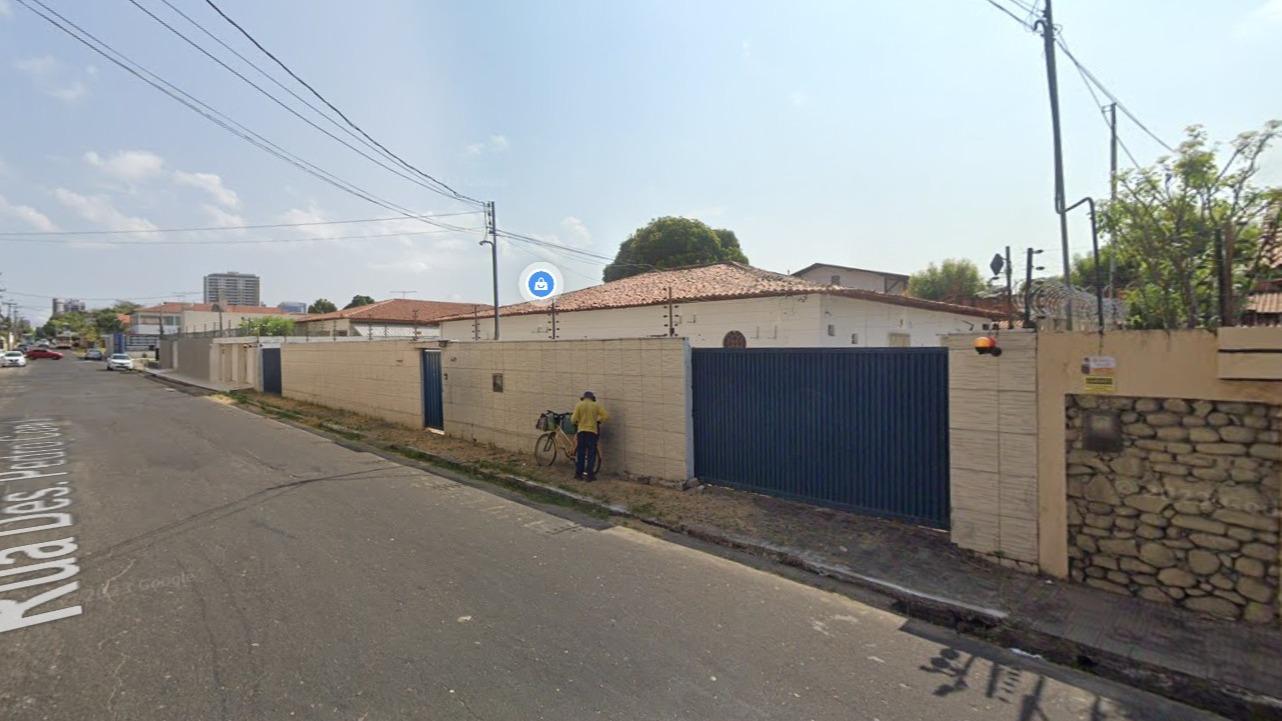Casa com Área Construída de 270,00m2 em Centro de Terreno de 750,00m², Situada no Bairro Noivos, Teresina / PI