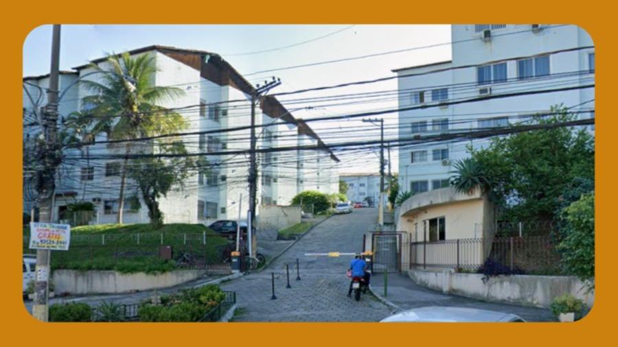 Apartamento 303, do Bloco 10, do Prédio N1380, à Estrada do Pré, Campo Grande, Rio de Janeiro/rj, com Aproximadamente 50m2.__