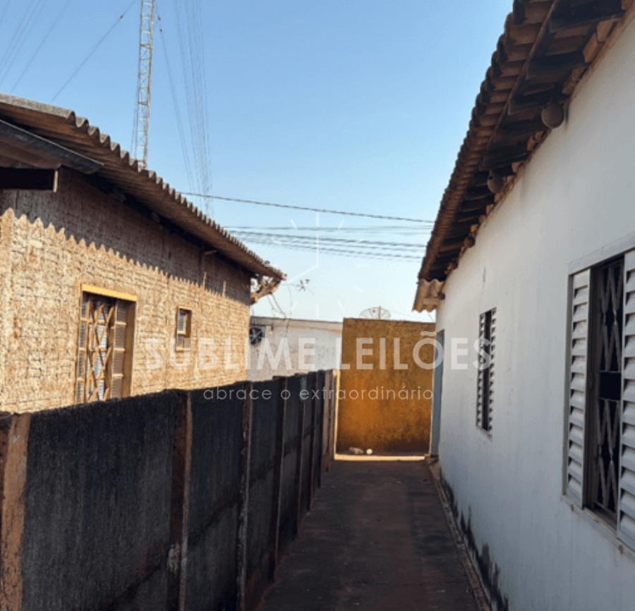 Terreno de 493m² | Constr. de 130m² Casa em Santa Rita D’ Oeste