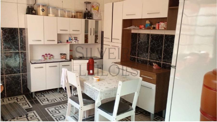 Lote de terreno nº 21, da Quadra A, Loteamento Jardim Santa Rosa, com área de 359,10m2, Nova Veneza, Sumaré/SP, existindo sob o terreno a construção de um prédio residencial na Rua Severino Pedro de Lima, nº 70, com área aproximadamente de