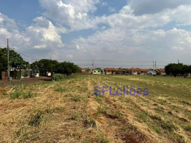 Imóvel Urbano Lote n° 01 (um), da quadra n°1140 (um mil cento e quarenta), com área de 371,3136 m2 (trezentos e setenta e um vírgula três mil cento e trinta e seis metros quadrados), sem benfeitorias, — foto 2