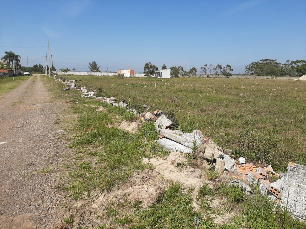 Terreno com 350m² em Balneário Arroio do Silva - SC — foto 3