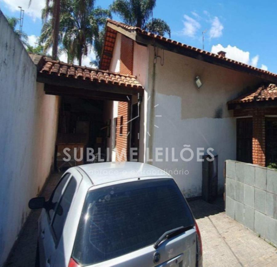 Terreno de 803m² | Constr. de 260m² Casa no Interlagos — foto 2