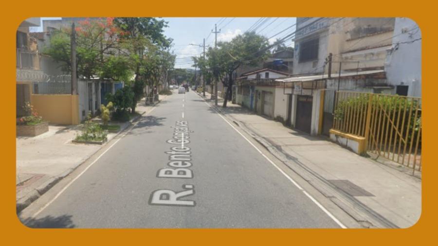 Imóvel, na Rua Bento Gonçalves, N°155, Engenho de Dentro, Rio de Janeiro/rj. __