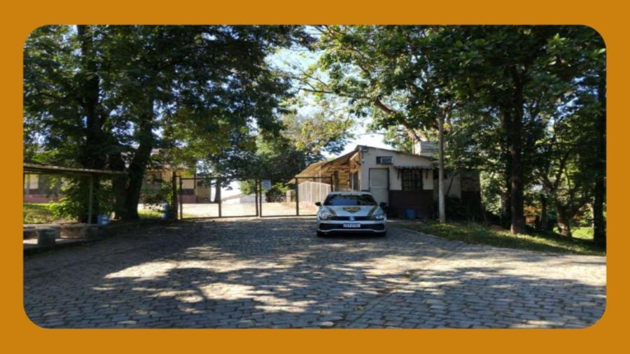 Parque de Produção de Jolimode Roupas S/a (Duloren), à Rodovia Presidente Dutra, 190, Frente para Estrada do Riachão, Parque Santiago, Queimados/rj. Terreno com Área de 386.829,92m² e Diversas Benfeiorias.__