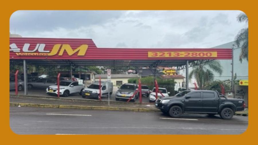 Terreno na Avenida Perimetral Bruno Segalla, Bairro Kayser, Caxias do Sul. Constituido Pelo Lote Administrativo Número 30, da Quadra 2.032, Setor 44. com Área de 784,00m².__