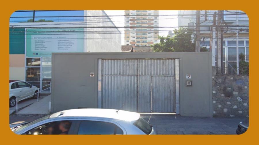 Casa Residencial, na Avenida Jose Alves de Azevedo, 316, Casa 3, Parque Rosário, Campos dos Goytacazes/rj. Medidno 11,90m de Largura por 17,00m de Comprimento.__
