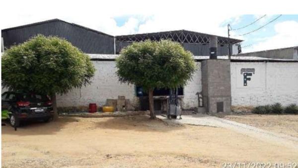 Imóvel Industrial, A.T.: 100.000m², A.C.: 2.390m², Floresta/PE