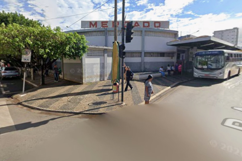 Lote 002 Loja Comercial Nº 30 no Mercado Municipal de Patos de Minas/MG