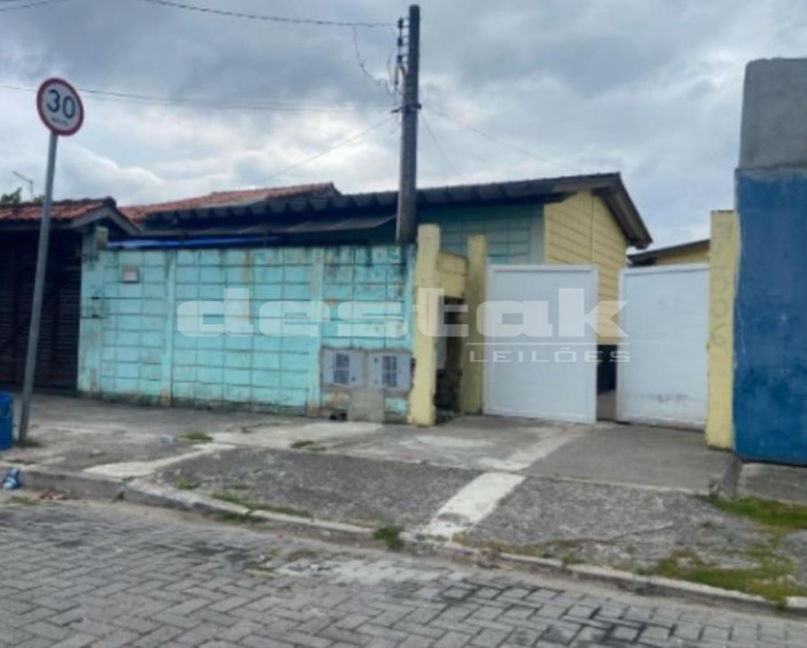 Imóvel com 03 Casas em São Sebastião/SP 01 Terreno e 03 Ônibus — foto 2