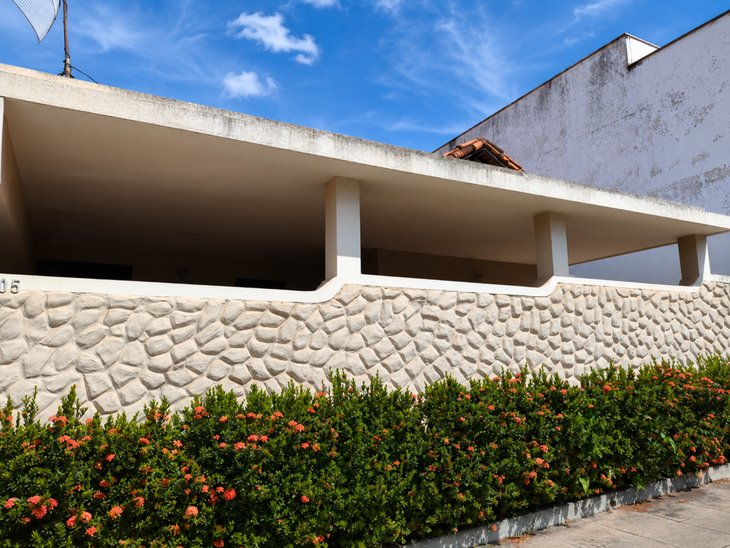 Imóvel Residencial, 6 Cômodos, Varanda, Centro, Paulo de Faria/SP — foto 2
