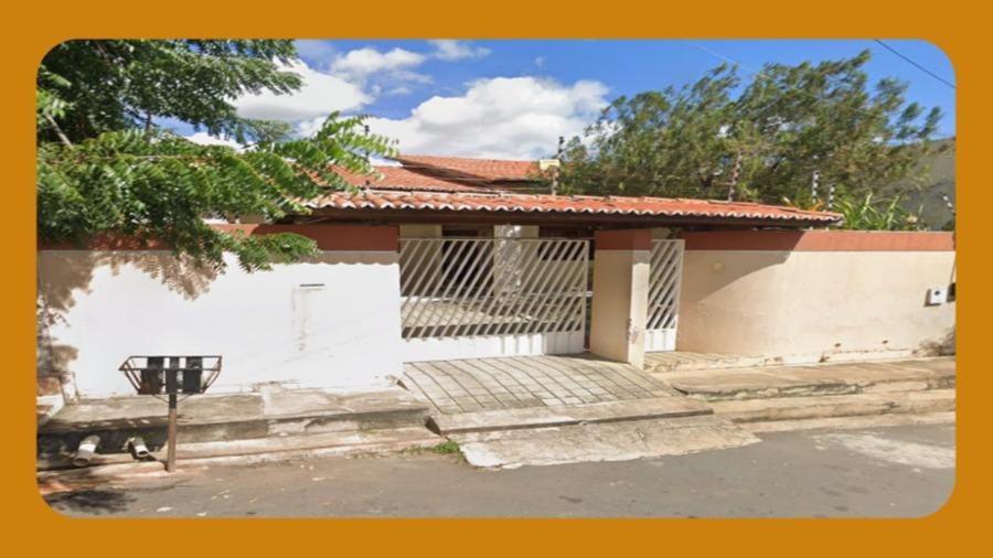Casa Residencial Que Constituí o Lote 15, da Quadra U-2, do Loteamento Brasília, Localizada na Rua Francilia Maria Martins Lopes, Nº 383, Betolândia Juazeiro do Norte/ce. Área Total do Terreno de 450,00 M² e Área Construída de 202,95 M².