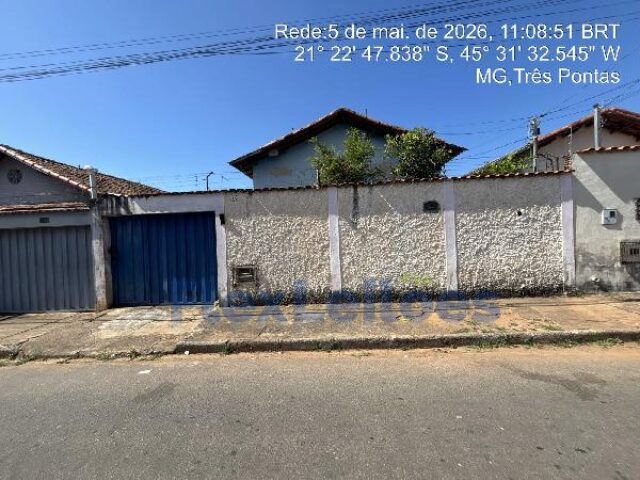Casa - Alcides Mesquita - Tres Pontas/MG