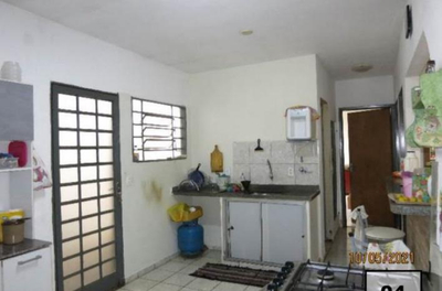 Casa, A.T. 172m², A.C. 155m², 3 dorms, Res. Américo Alves Margarido — foto 3