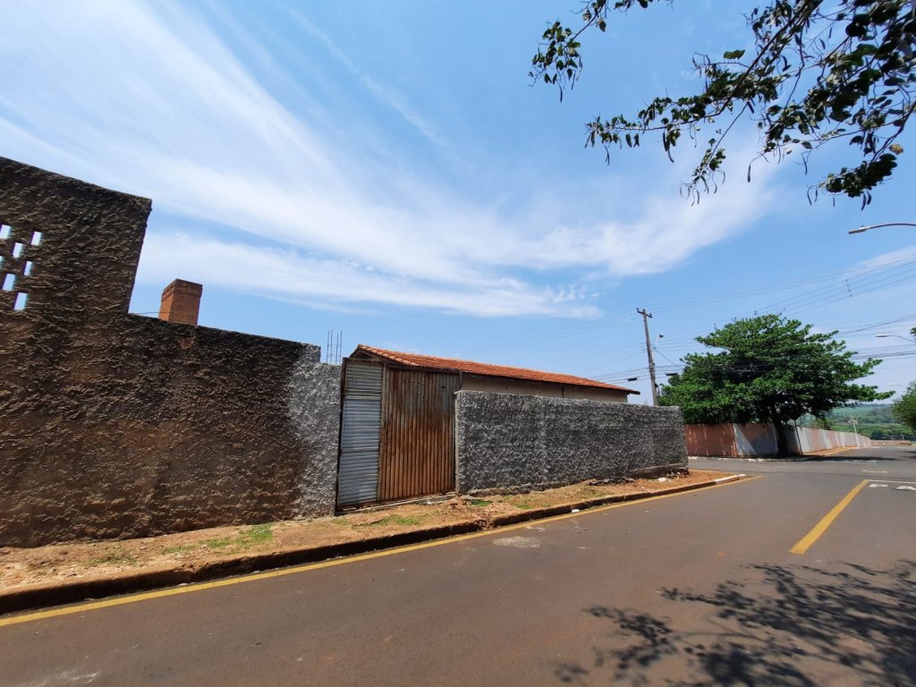 Lote de Terreno com 01 barracão, 02 prédios residenciais, 01 escritório, 10.000m², Barra Bonita/SP — foto 4