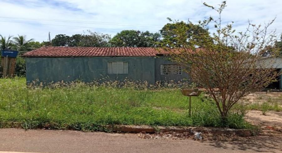 Rondonópolis – MT. Bairro Vila Paulista. Casa. Área Totais. Terr. 2.694,20m² e constr. 247,58m²