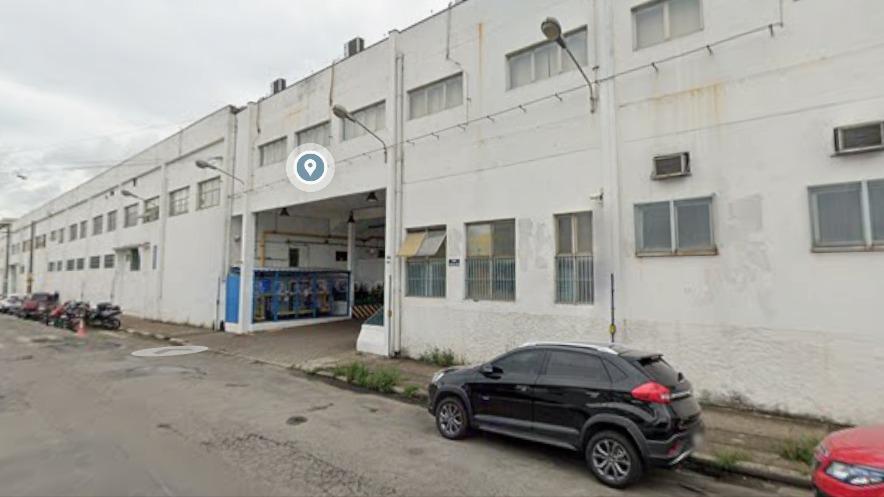 Um terreno, situado na confluência das Ruas Olavo Bilac e Cel. Guilhermino Lima, constituído pelo lote 16 da quadra 09, Vila Flora em Guarulhos Sp