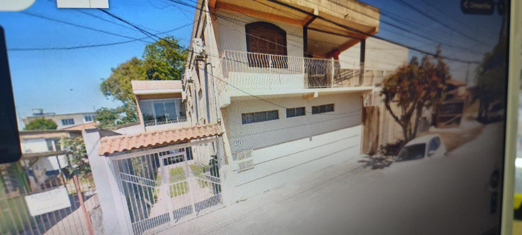 01 Sobrado Dois Pisos, Localizado Na Rua Coronel Genuino, 174, Primor, Sapucaia Do Sul- Rs — foto 3