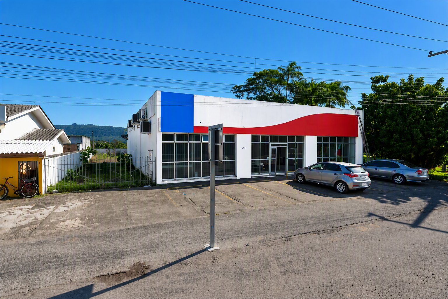 LOTE 15: Prédio Comercial com 429,94 m² - Centro TERRA DE AREIA RS