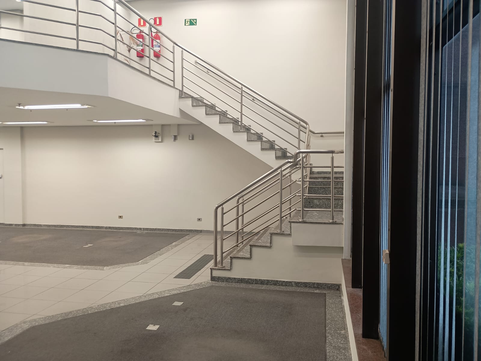 LOTE 16: Sala Comercial (634,10 m²) + 10 vagas - Centro MOGI DAS CRUZES SP — foto 3