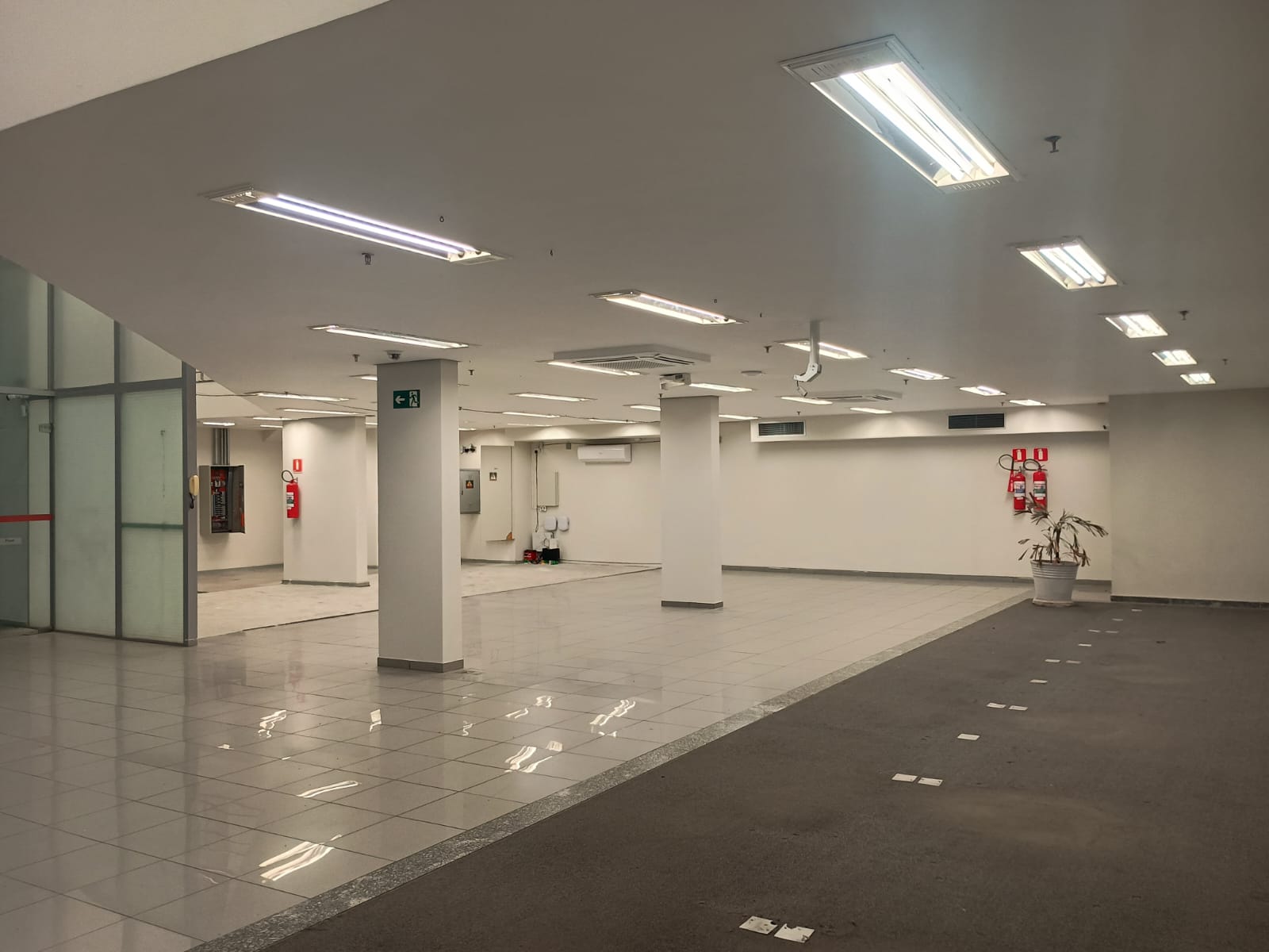 LOTE 16: Sala Comercial (634,10 m²) + 10 vagas - Centro MOGI DAS CRUZES SP — foto 4
