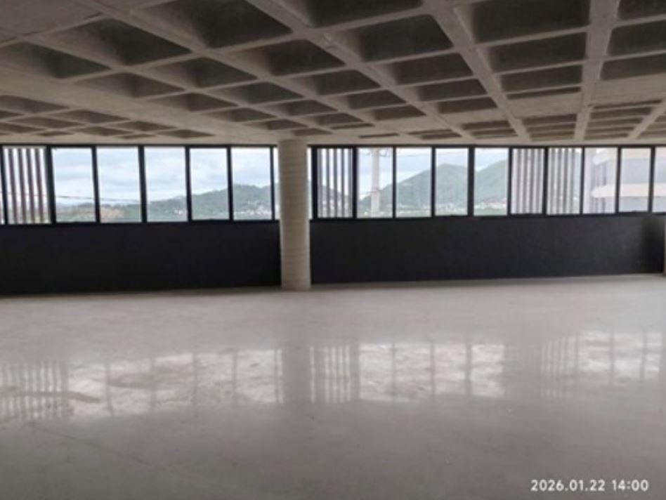 Florianópolis - SC. Bairro João Paulo. Prédio Comercial. Á T. Terr. 338,21m² e constr. 764,56m² — foto 4