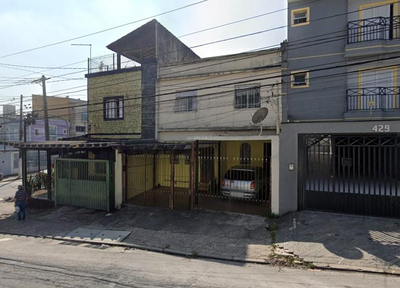 Sobrado - Vila Pires - A.T. 124,00m² com frente para Avenida