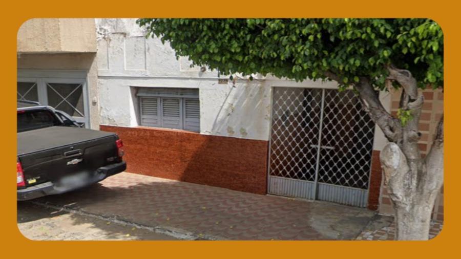 Uma Casa Residencial, Situada na Rua Desembargador Boto, 751, Cajazeiras/pb, Medindo 4,94 Metros de Largura por 22,21 Metros de Comprimento (Especificações na Descrição)__