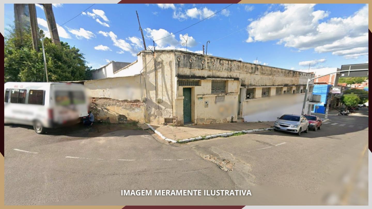 Prédio, edificado em um terreno com uma área de 316,00m², situado em Orós/CE