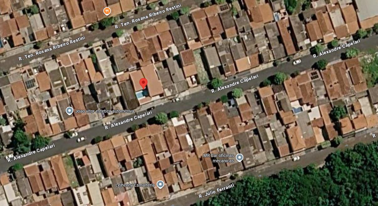 Ribeirão Preto - SP. Jd. Diva Tarlá de Carvalho. Casa. Á T. Terr. 300,00m² e constr. 216,75m² — foto 4