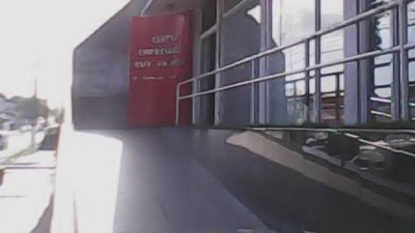 UNIDADE DE COBERTURA, encravado no 7º andar do Edifício denominado CENTRO EMPRESARIAL RUY PALMEIRA, situado na Av. Fernandes Lima, nº 1513, no bairro do Farol - Maceió/AL. — foto 3
