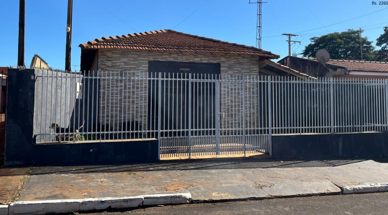 LOTE 001 Casa no Centro de Ipaussu/SP