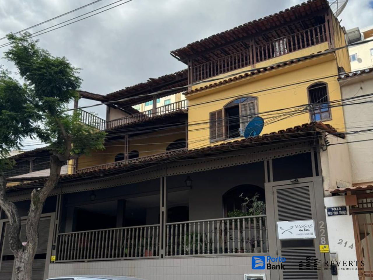 Ponte Nova - MG. Bairro Guarapiranga. Casa. Áreas Totais. Constr. 707,12m² — foto 2