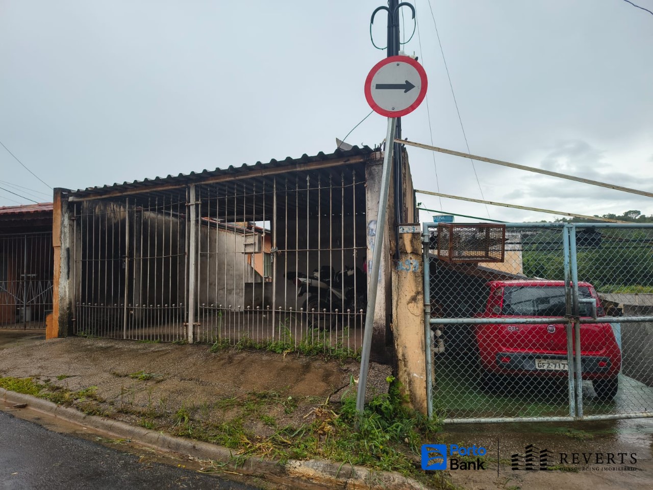 Atibaia - SP. Bairro Ponte. Casa. Áreas Totais. Terr. 194,73m² e constr. 47,00m² — foto 2