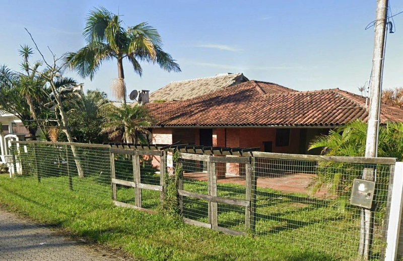 Casa em alvenária na Rua Rio Mampituba, 1512, Centro - Xangri-lá/RS