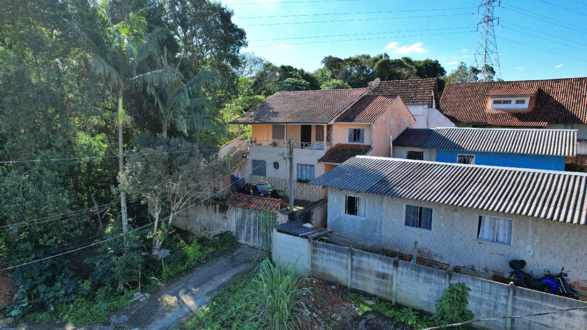 Imóvel Residencial na Rua Vicente Spisla, Santa Cândida — foto 3