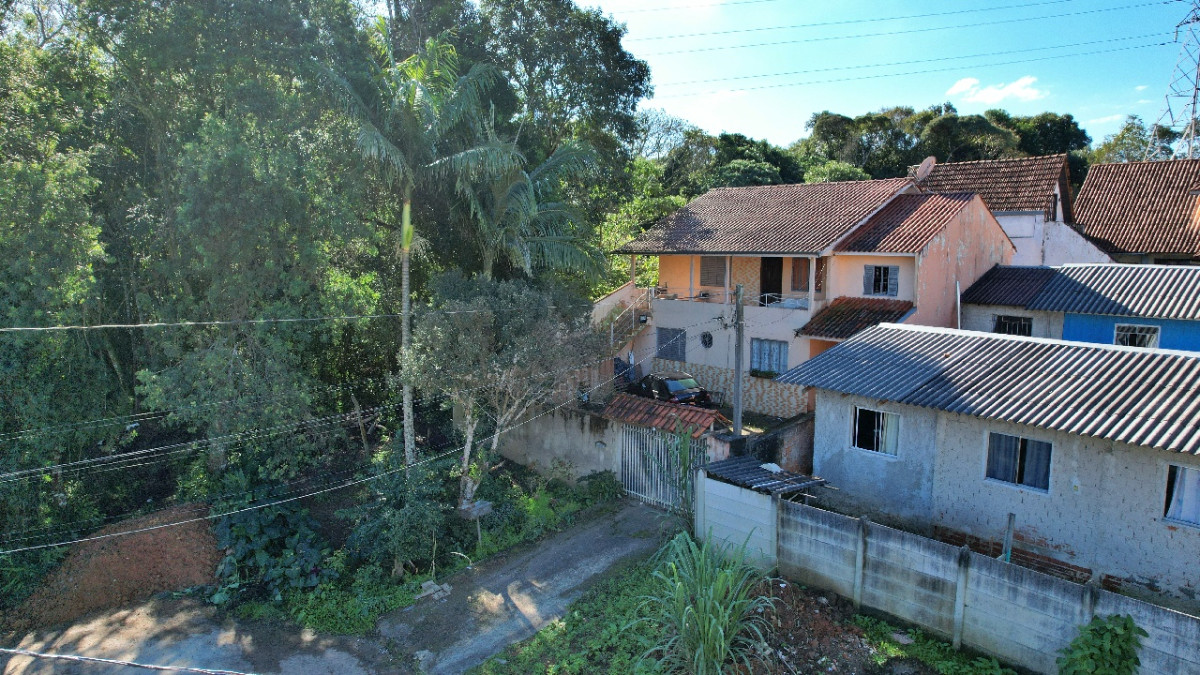 Imóvel Residencial na Rua Vicente Spisla, Santa Cândida — foto 4