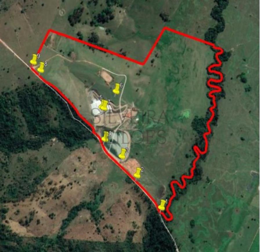 Um terreno fechado por cercas de arame com benfeitorias denominado Sitio/Haras Monte Alegre, com a área de 70,18 ha., ou vinte e nove (29) alqueires, mais ou menos, ou a área exata que se contiver, situado no Bairro dos Silvas ou Baltazar, — foto 5