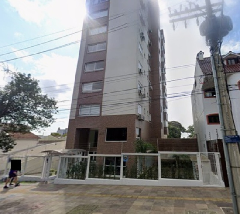 Lote 002 Apartamento com Box Bairro Azenha