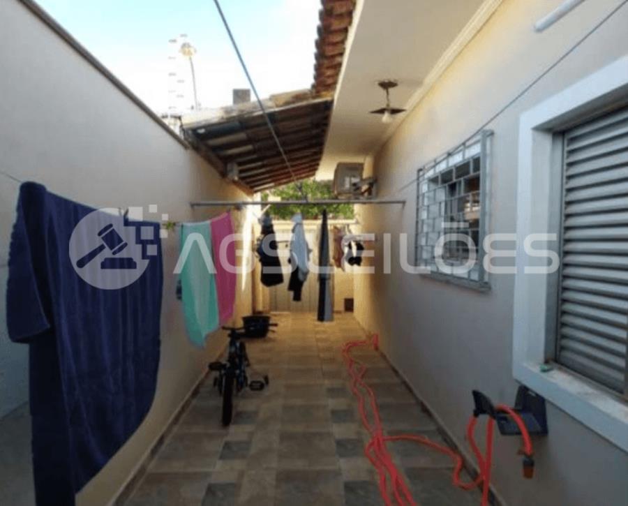 NUA PROPRIEDADE - Imóvel Residencial com 100,90m² A.C., 120,00m² A.T. RESID. 100,90m² AC, 120,00m² AT - CENTRO - BIRIGUI/SP