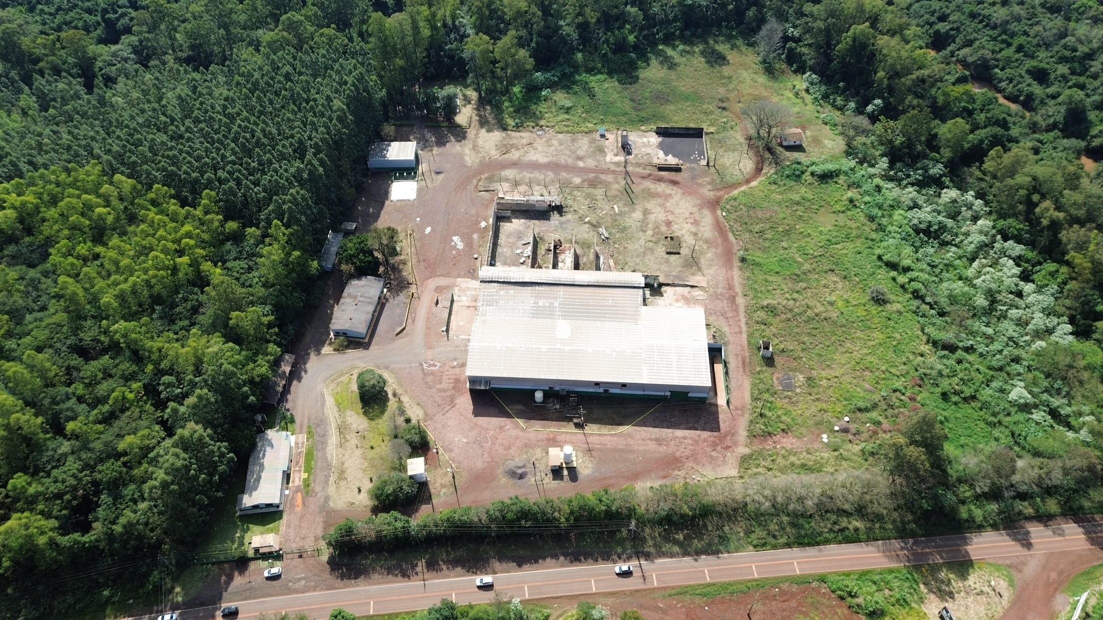 IMÓVEL CHACARA com Galpões - com área de 84.360 m² - TOLEDO/PR